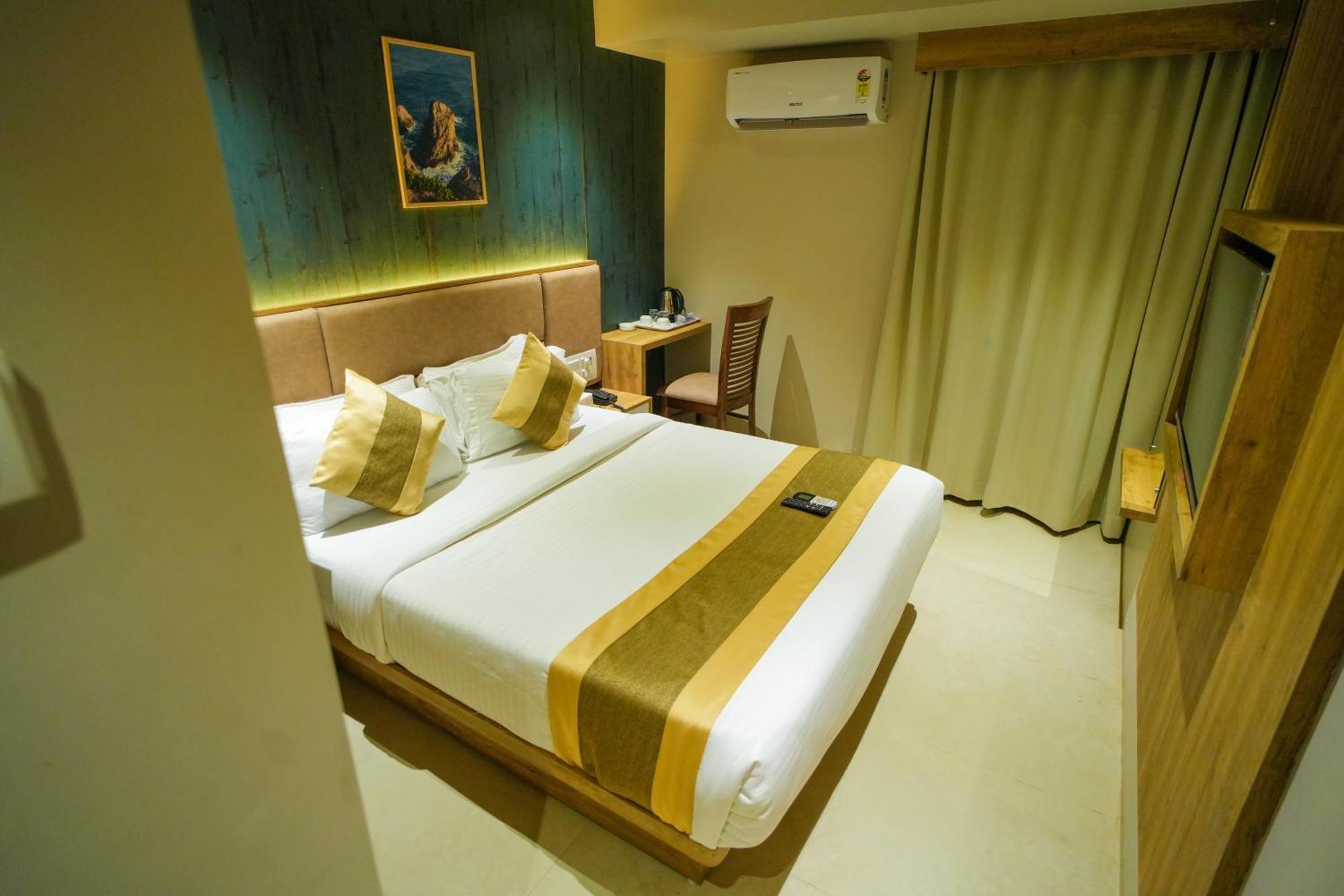 Hotel Skylink Hospitality Mahalaxmi Mumbai  Buitenkant foto