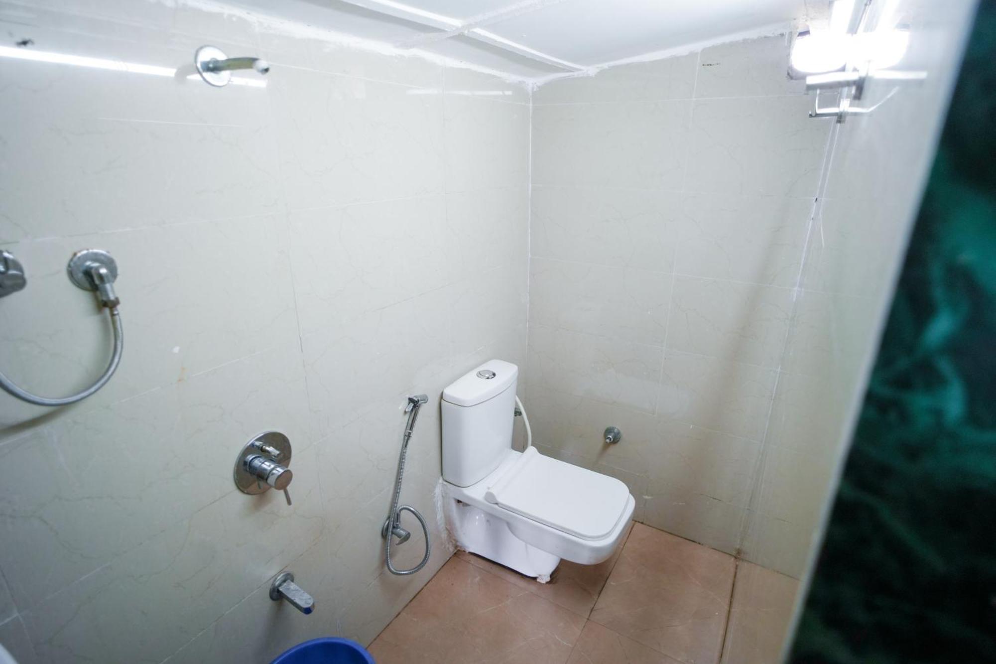 Hotel Skylink Hospitality Mahalaxmi Mumbai  Buitenkant foto